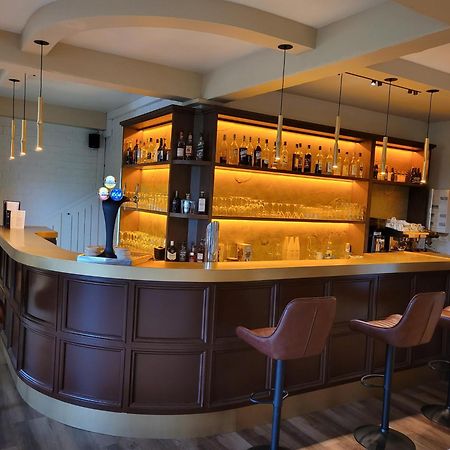 Sure Hotel By Best Western Saint-Quentin Ouest Holnon Eksteriør bilde