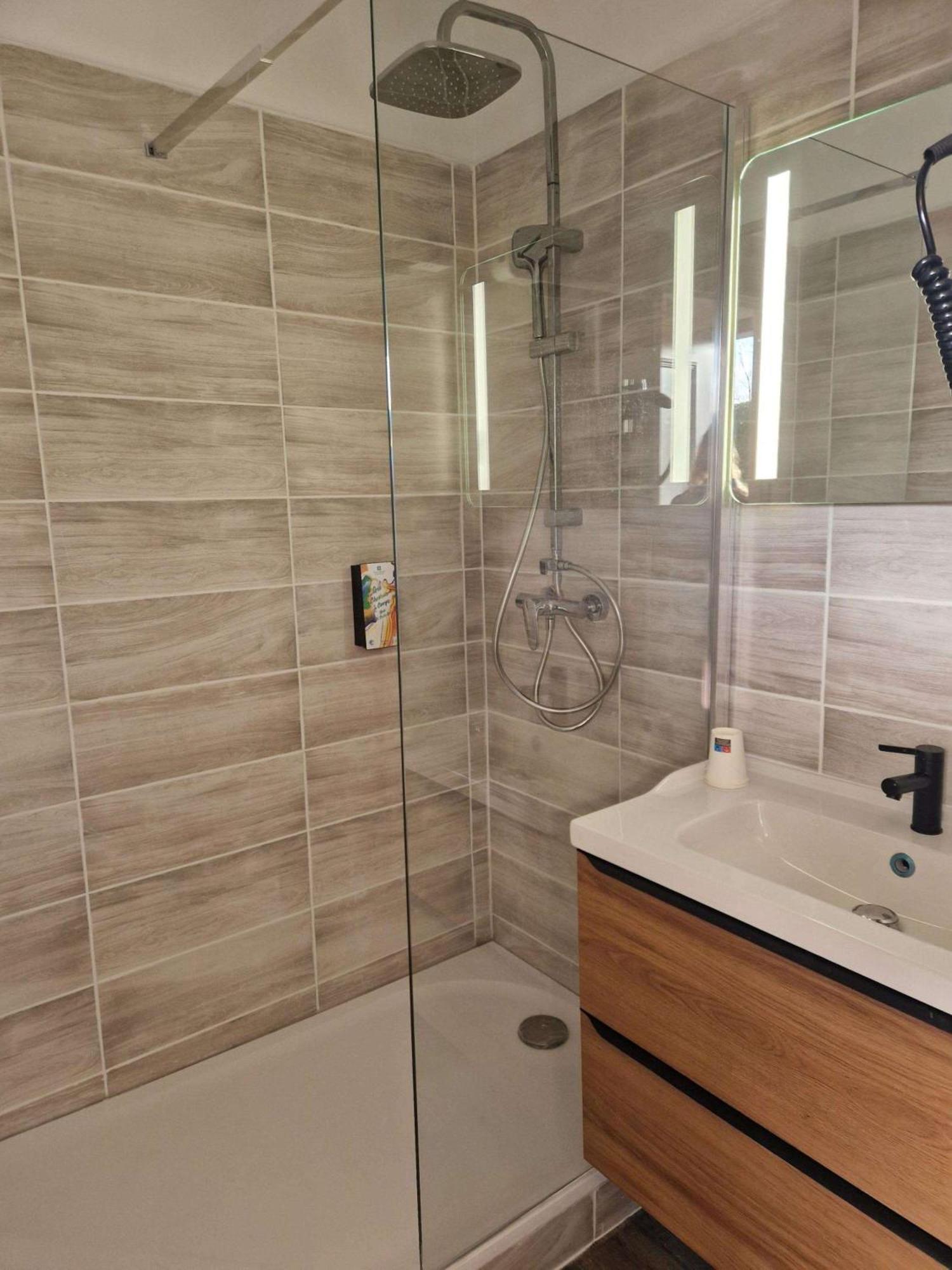 Sure Hotel By Best Western Saint-Quentin Ouest Holnon Eksteriør bilde